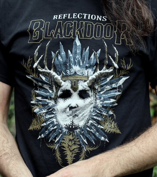Reflections 2026 T-Shirt (fallen tendenziell klein aus)